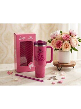 Barbie x Stanley Quencher H2.0 Flowstate Tumbler 40oz Pink With Straw